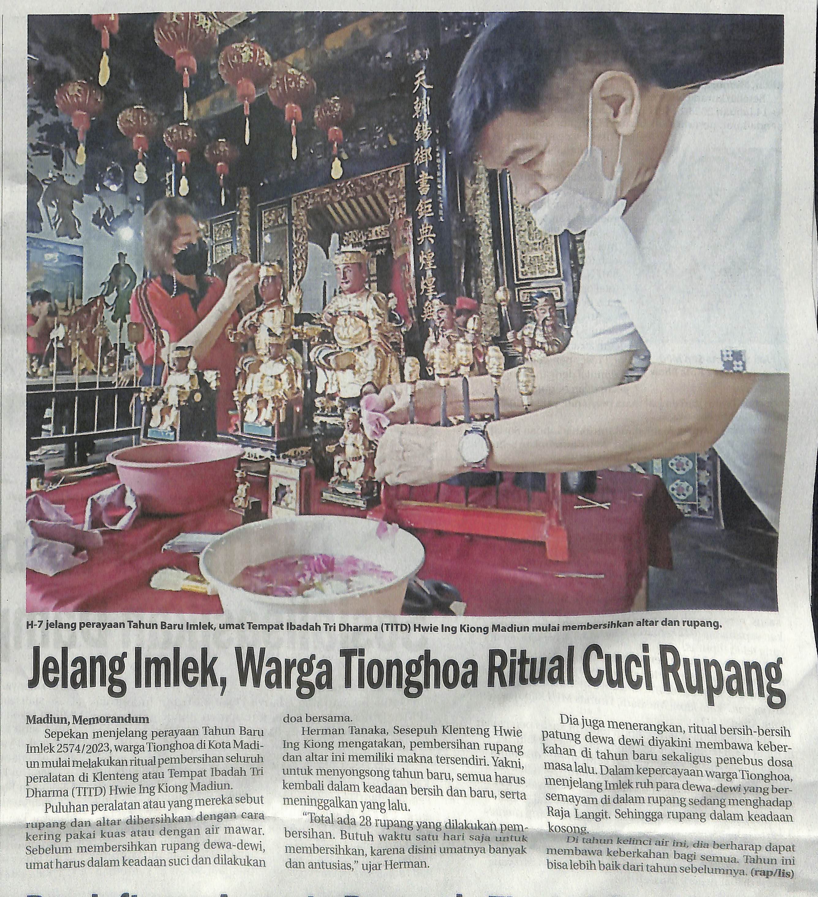 Jelang Imlek, Warga Tionghoa Ritual Cuci Rupang