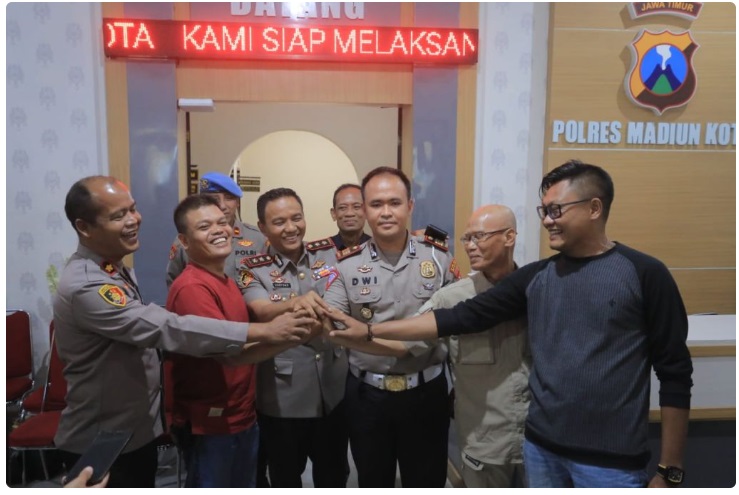 Kasat Lantas Madiun Kota dan Wartawan Akhirnya Saling Memaafkan
