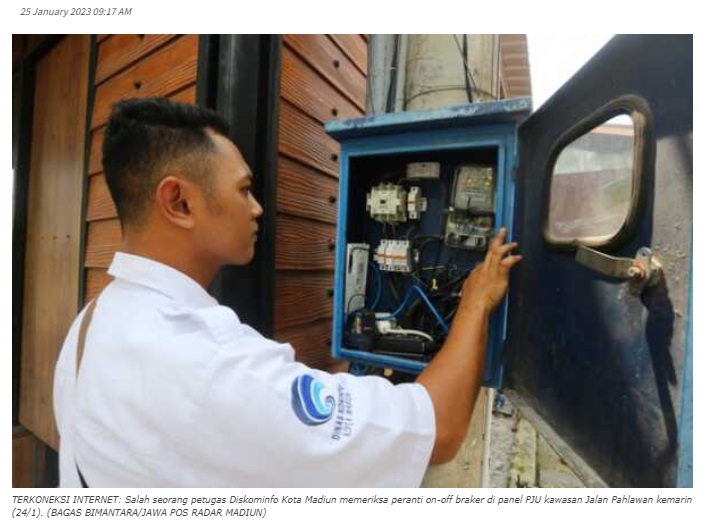 Manfaatkan Teknologi IoT, On-Off Lampu PJU Nantinya Cukup via Smartphone