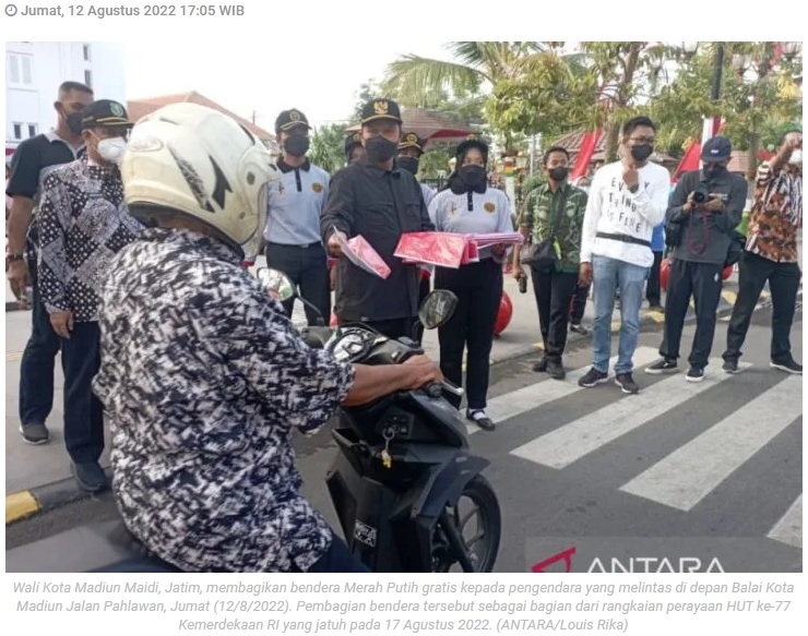 Pemkot Madiun bagikan 5.000 bendera Merah Putih kepada warga