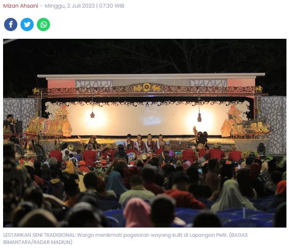 Sosialisasikan Berantas Rokok Ilegal lewat Pagelaran Wayang Kulit