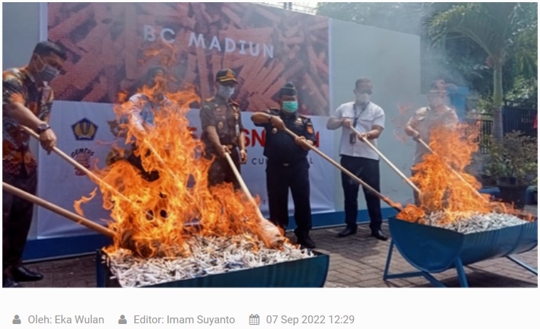 Bea Cukai Madiun Musnahkan Ratusan Ribu Batang Rokok Ilegal