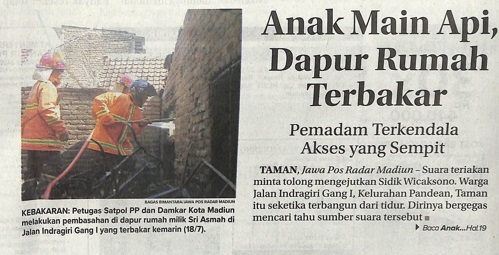 Anak Main Api, Dapur Rumah Terbakar, Pemadam Terkendala Akses yang Sempit