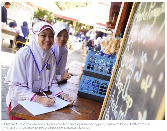Asyiknya MPLS di Kota Madiun, Siswa Diajak ke Lapak UMKM