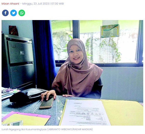 Bareng Pokmas, Warga di Kelurahan Ngegong Normalisasi Saluran Air