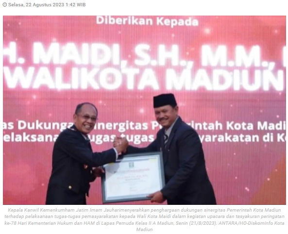 Wali Kota Maidi raih penghargaan dari Kanwil Kemenkumham Jatim