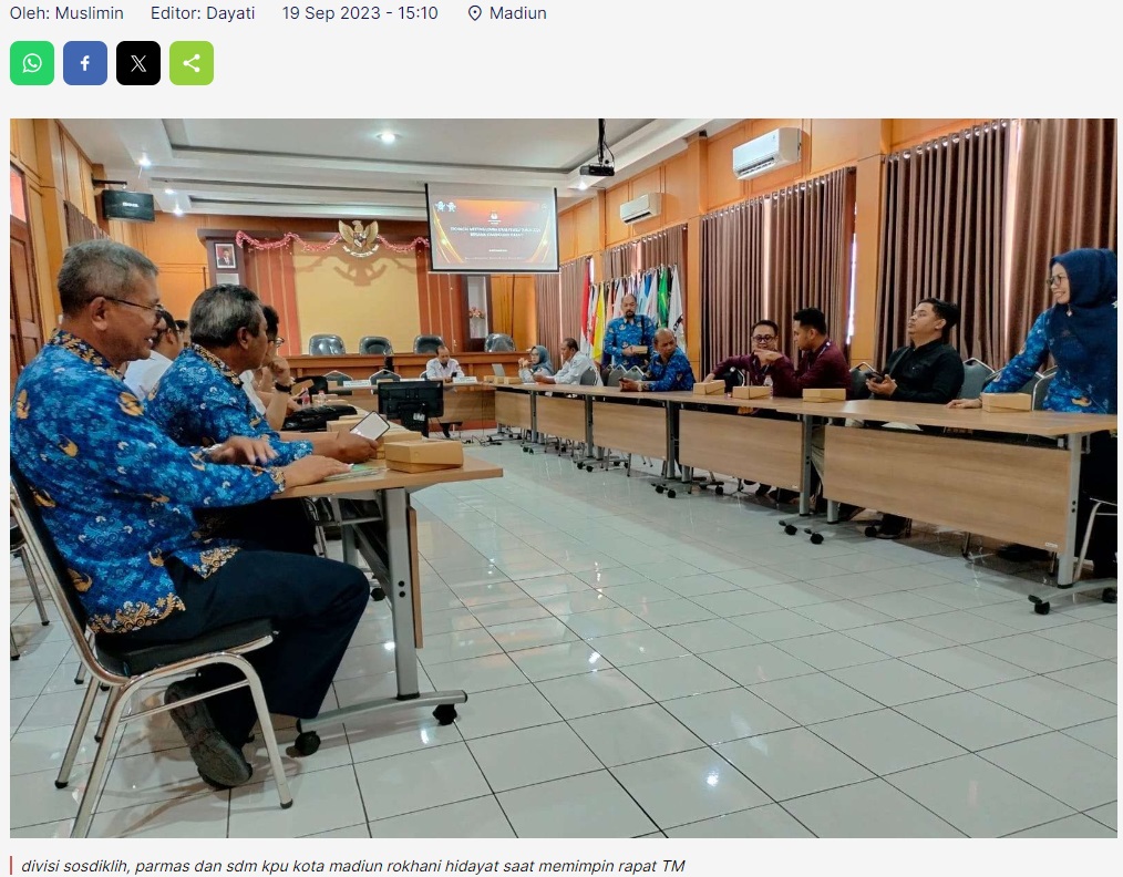 Lomba pawai, Aksi Drumband, Hiburan, Tarian, Doorprize Warnai Kirab Pemilu Kota Madiun