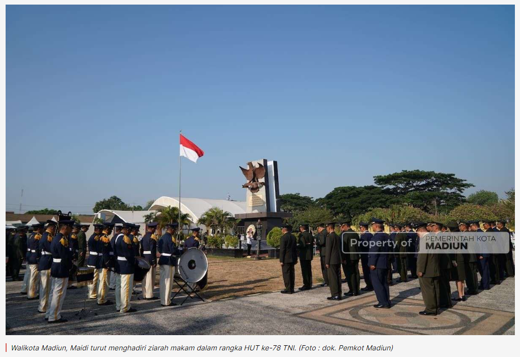 Jelang HUT TNI, Walikota Madiun Ikuti Ziarah Makam ke TMP