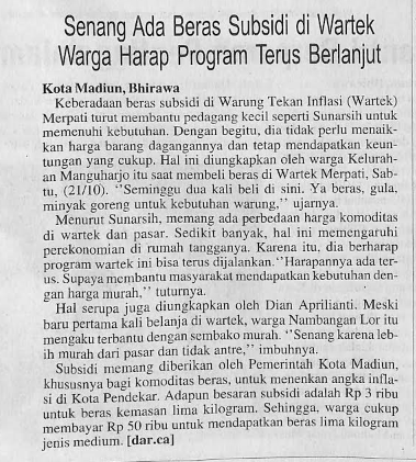 Senang Ada Beras Subsidi di Wartek Warga Harap Program Terus Berlanjut.