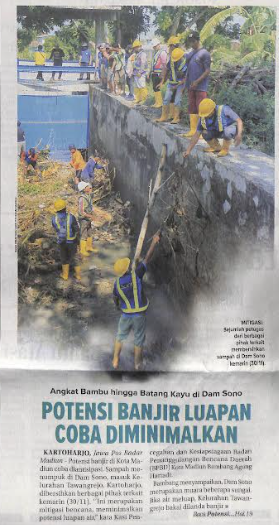 Angkat Bambu hingga Batang Kayu di Dam Sono, Potensi Banjir Luapkan Coba Diminimalkan