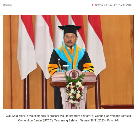 Walikota Madiun Maidi Wisudawan Doktoral Kehormatan