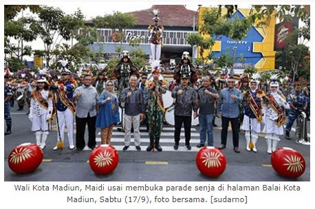 Buka Parade Senja, Wali Kota: Ajang Asah Kreativitas Siswa Yang Jadi Magnet Wisatawan