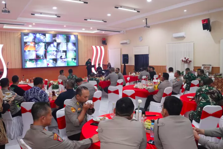 Kunjungan ke Kota Madiun, Kapolda Jatim dan Pangdam V/Brawijaya Pantau Suroan