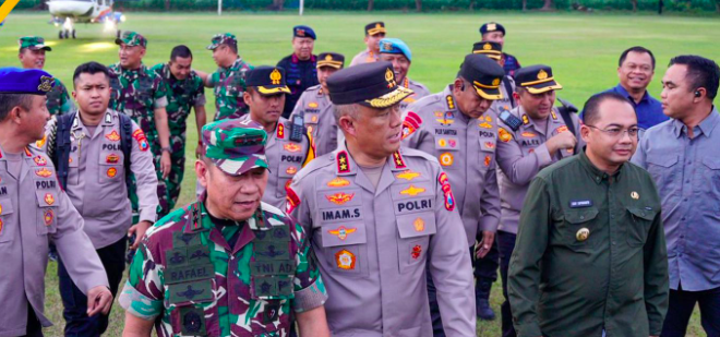 Dalam Rangka Kunker, Pj. Wali Kota Madiun Secara Langsung Menyambut Kapolda Jawa Timur di Lapangan Brimob