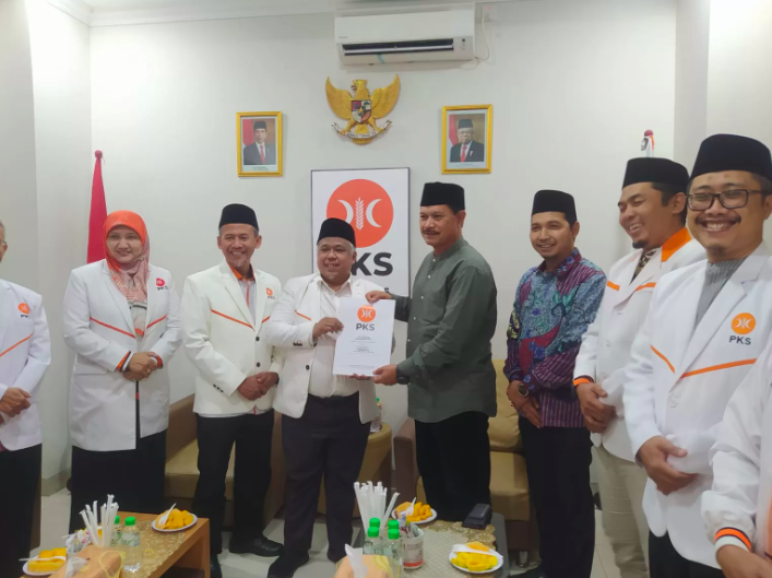 PKS Gabung Koalisi Gemuk, Maidi Kantongi Dukungan 16 Kursi untuk Maju Pilkada Kota Madiun 2024