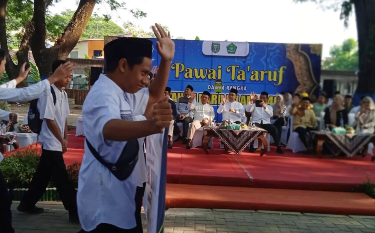 Pawai Ta’aruf Memeriahkan Tahun Baru Islam di Kota Madiun