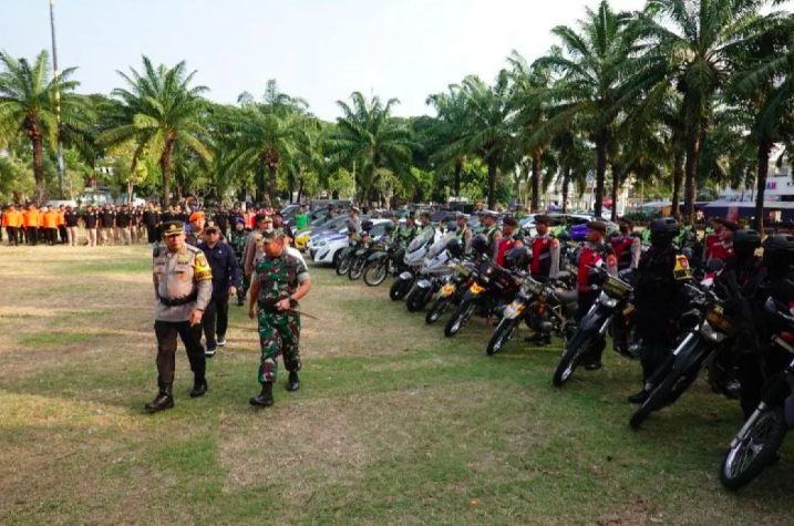 Antisipasi konvoi motor saat Suran Agung, Polres Madiun Kota lakukan penyekatan