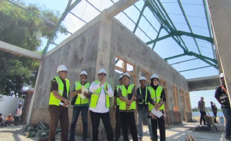 Pj Wali Kota, PPS Kejari Kota Madiun dan DPUPR Cek Langsung Pembangunan Pondok Lansia Tahap II