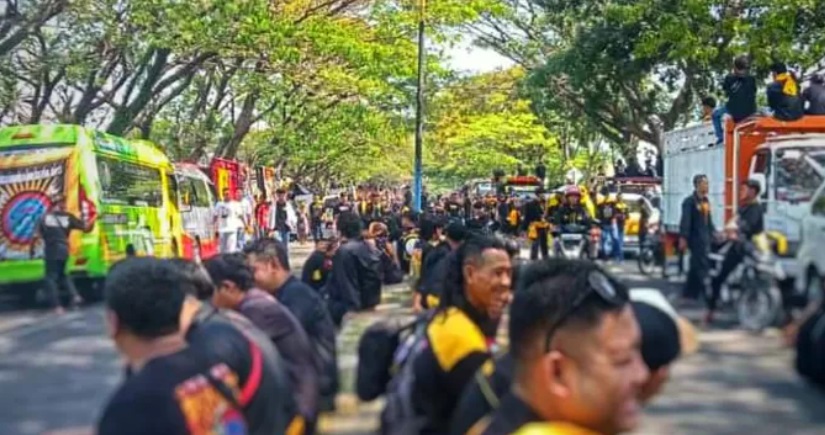 Berkah Warga Sekitar Padepokan PSHW dengan Perayaan Suran Agung
