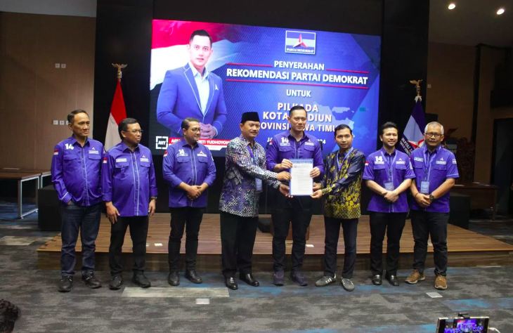 Demokrat Serahkan Rekom untuk Maidi-Bagus Panuntun di Pilkada Kota Madiun, Istono: Kolaborasi Politikus Senior-Junior