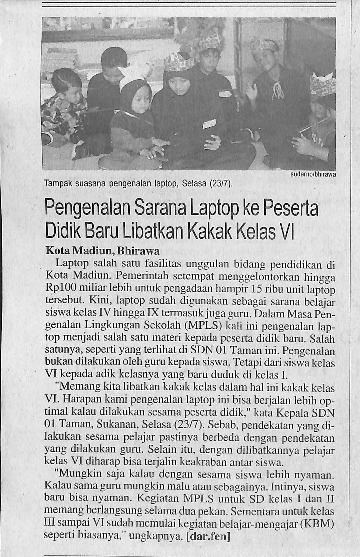 Pengenalan Sarana Laptop ke Peserta Didik Baru Libatkan Kakak Kelas VI
