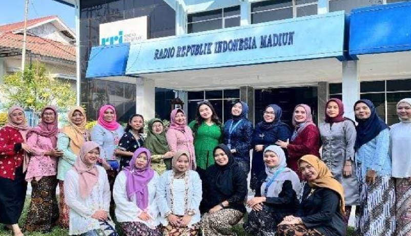 RRI Madiun Turut Mewarnai Hari Kebaya Nasional 2024