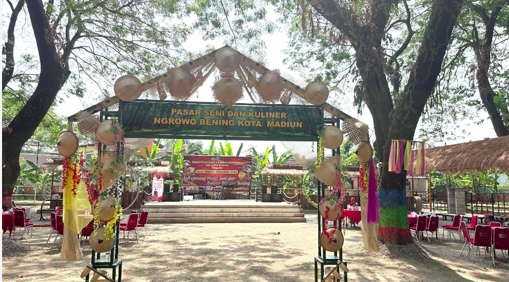 Bazar Pasar Seni dan Kuliner Ngrowo Bening di Madiun Hadirkan Warisan Budaya dengan Sentuhan Inovatif.