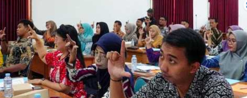Fasilitasi Difabel, BKPSDM Kota Madiun Bekali OPD Keterampilan Bahasa Isyarat