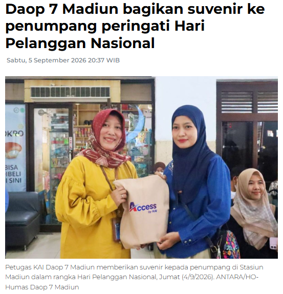 Daop 7 Madiun bagikan suvenir ke penumpang peringati Hari Pelanggan Nasional