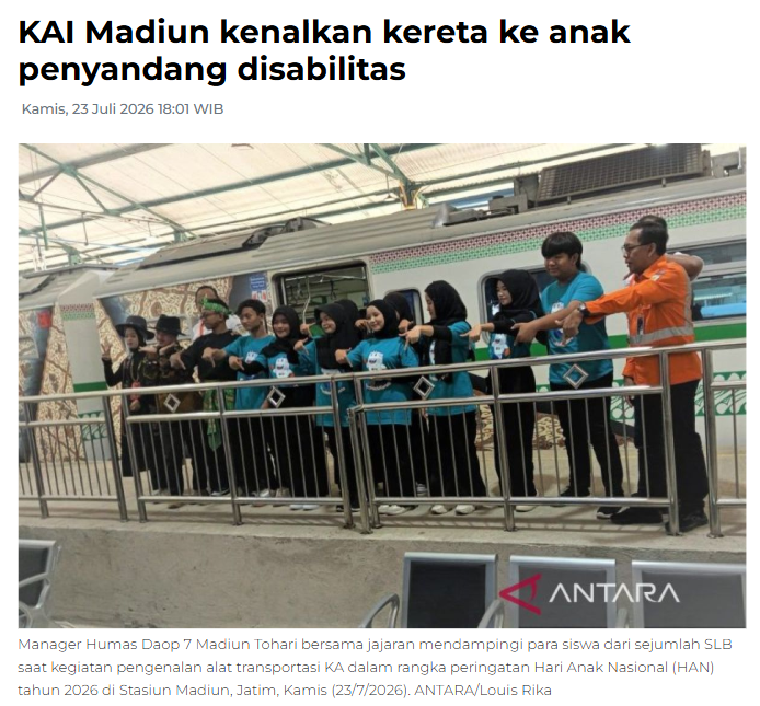 KAI Madiun kenalkan kereta ke anak penyandang disabilitas